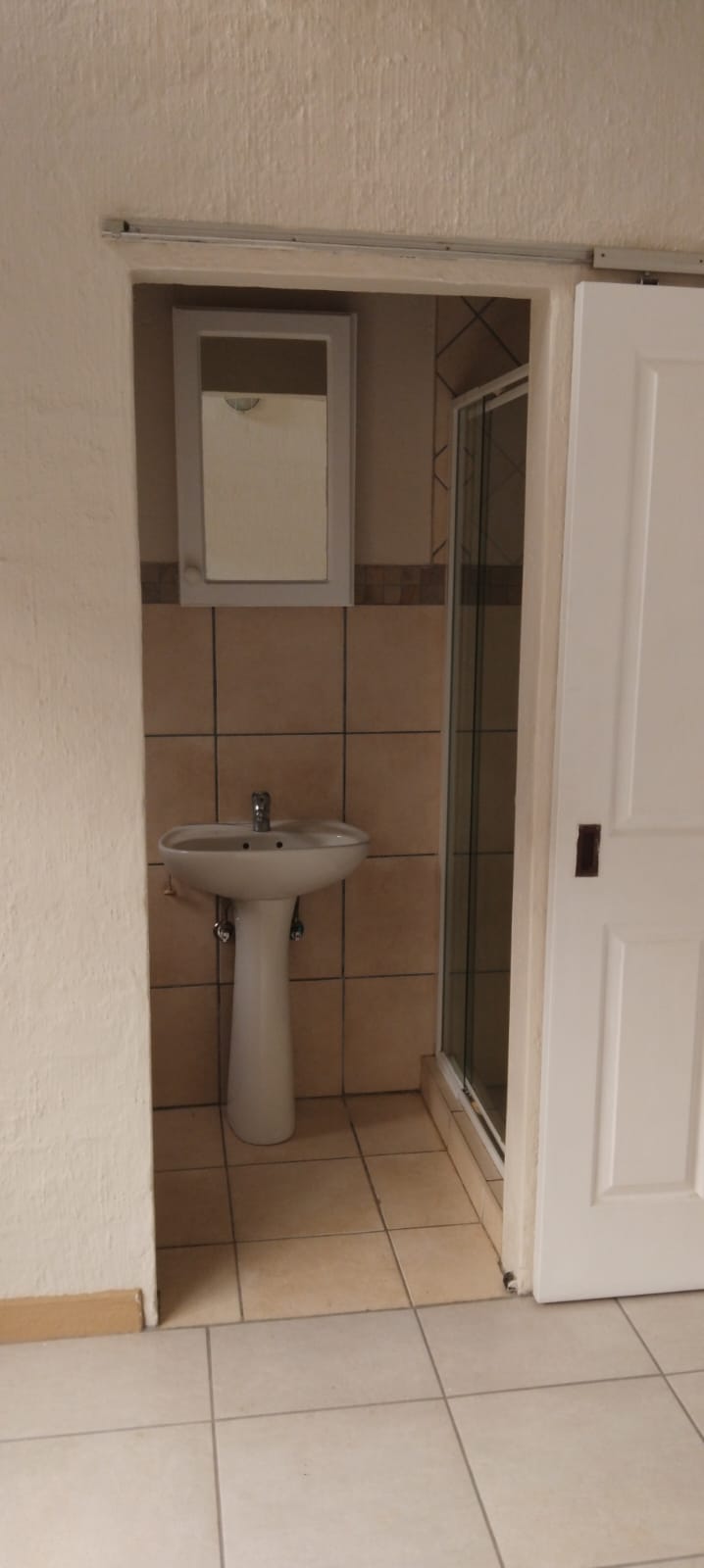 To Let 3 Bedroom Property for Rent in Island View Western Cape